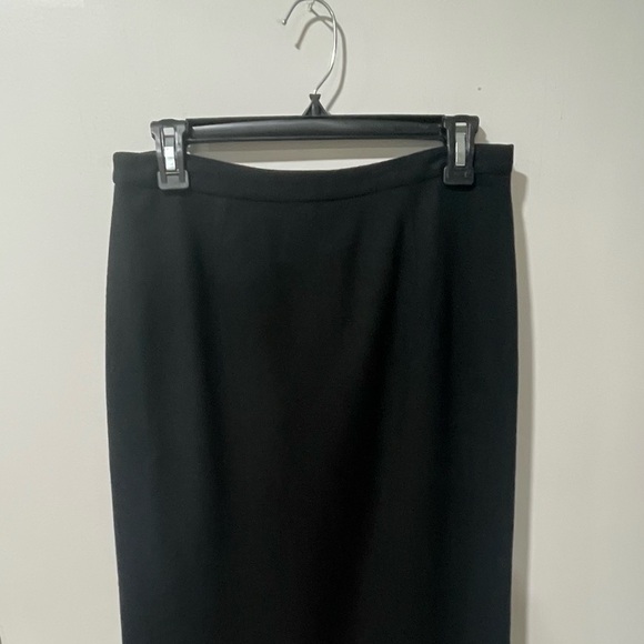 Vintage Harold’s Black Skirt Wool Luxury Fringe Soft Elegant Formal Casual - Picture 3 of 5